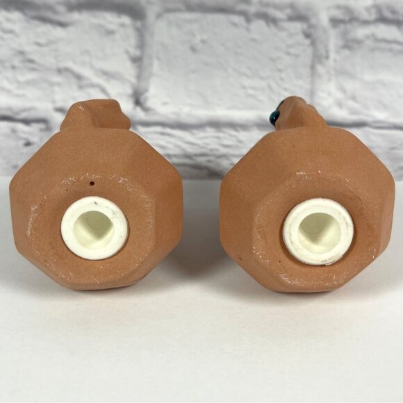 Southwestern Terracotta Salt Pepper Shaker Green Blue Glaze Chili Pepper Vintage - Picture 3 of 10